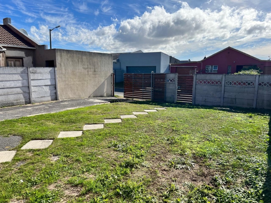 2 Bedroom Property for Sale in Colorado Park Western Cape